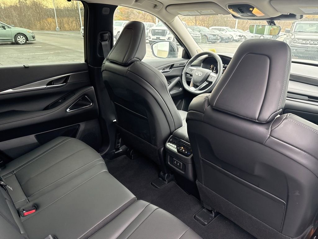 Certified 2026 INFINITI QX60 Luxe w/ Cargo Package image 28