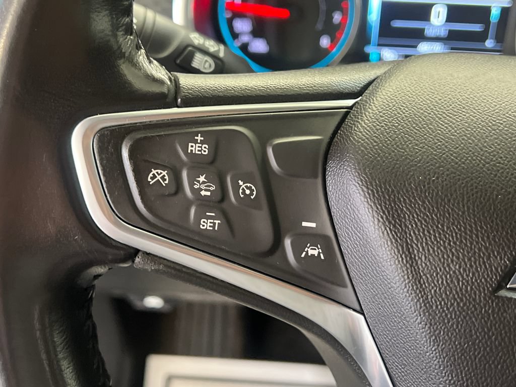 Used 2018 Chevrolet Malibu LT w/ Driver Confidence Package FWD image 26