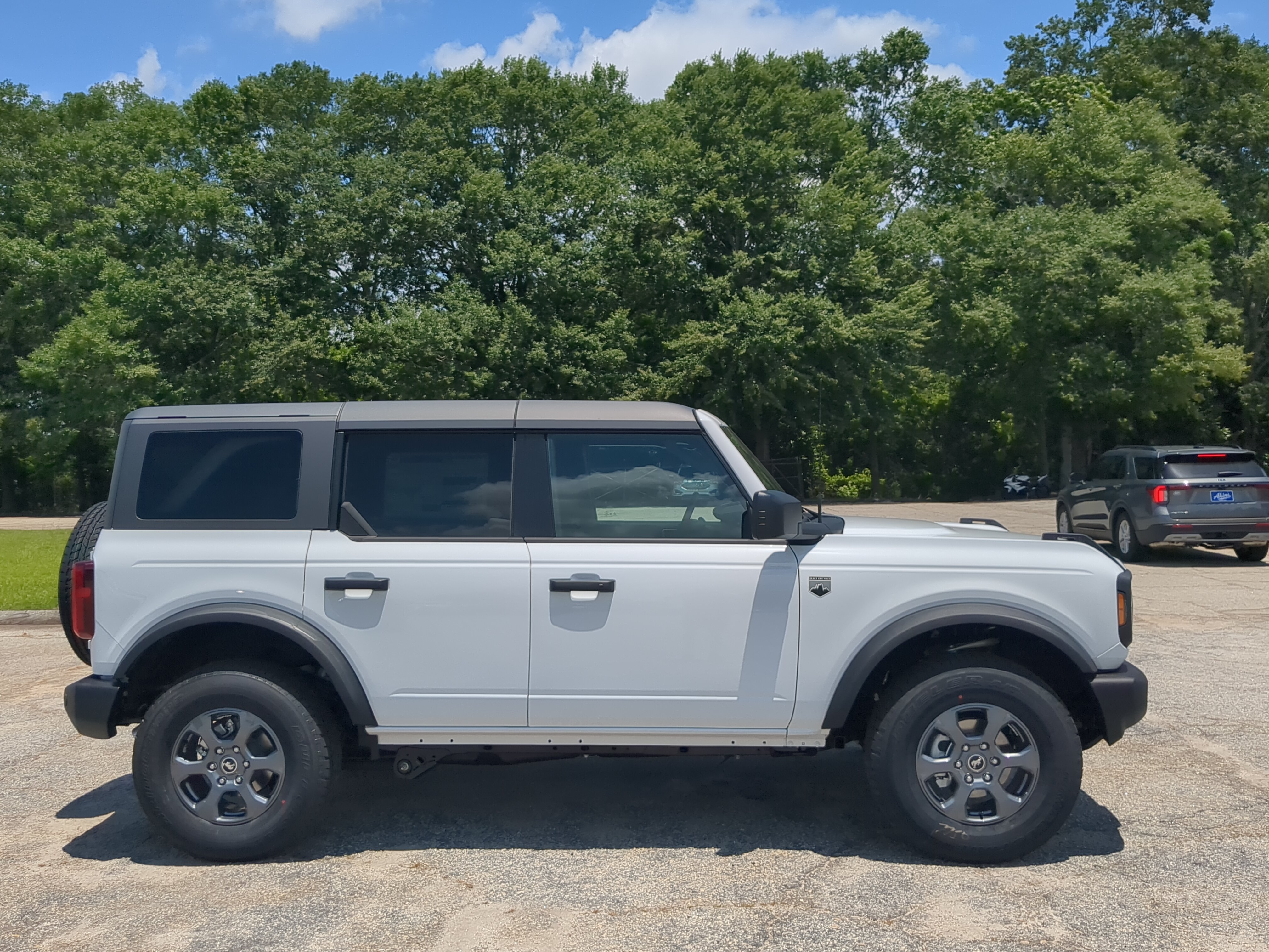 New 2026 Ford Bronco Big Bend AWD/4WD image 2