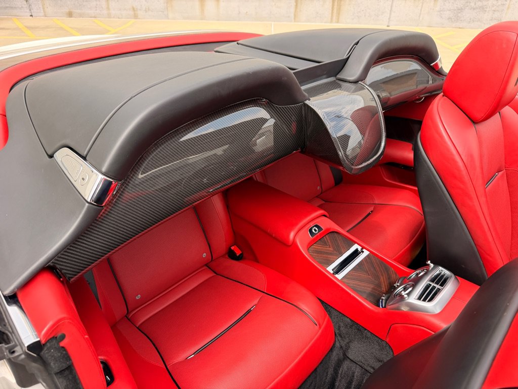 Used 2017 Rolls-Royce Dawn RWD image 28