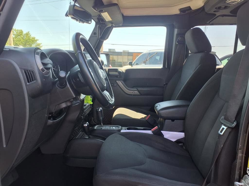 Used 2018 Jeep Wrangler Unlimited Sport S AWD/4WD image 21