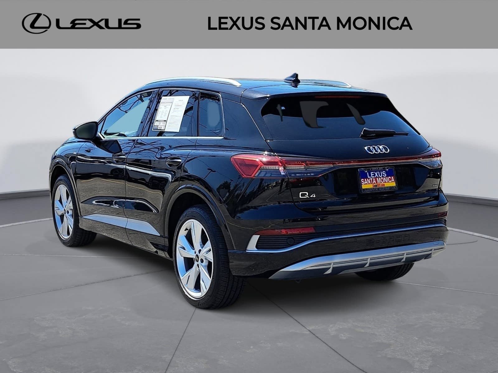 Used 2023 Audi Q4 e-tron Premium Plus w/ Premium Plus AWD/4WD image 7