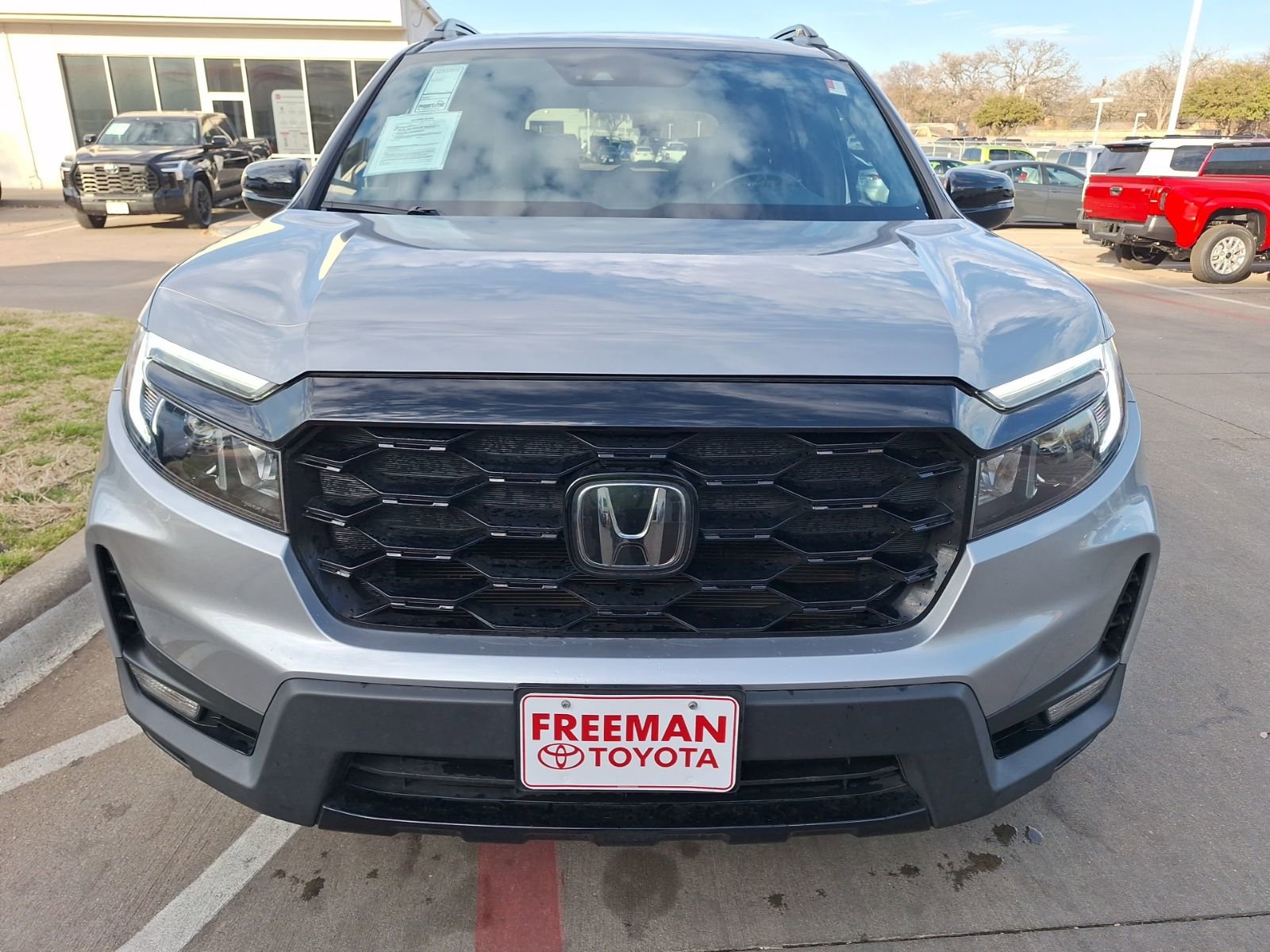Used 2023 Honda Passport Elite image 9