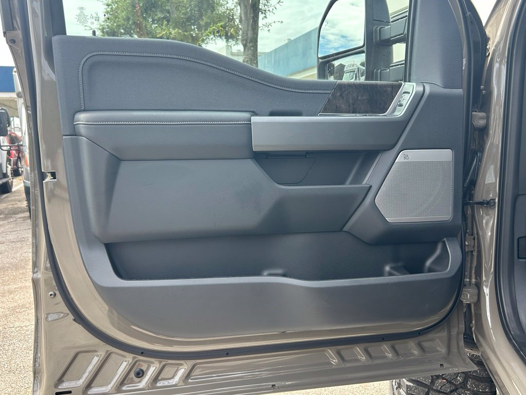 New 2027 Ford F250 Lariat w/ Lariat Ultimate Package AWD/4WD image 39