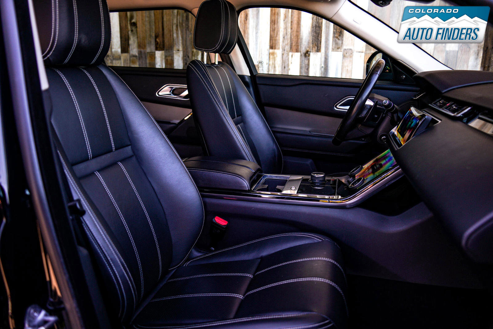 Used 2020 Land Rover Range Rover Velar S image 27