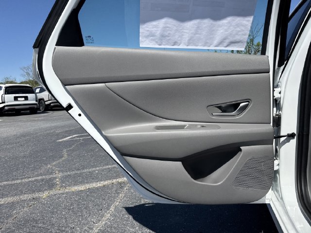 New 2026 Hyundai Elantra Sport FWD image 23
