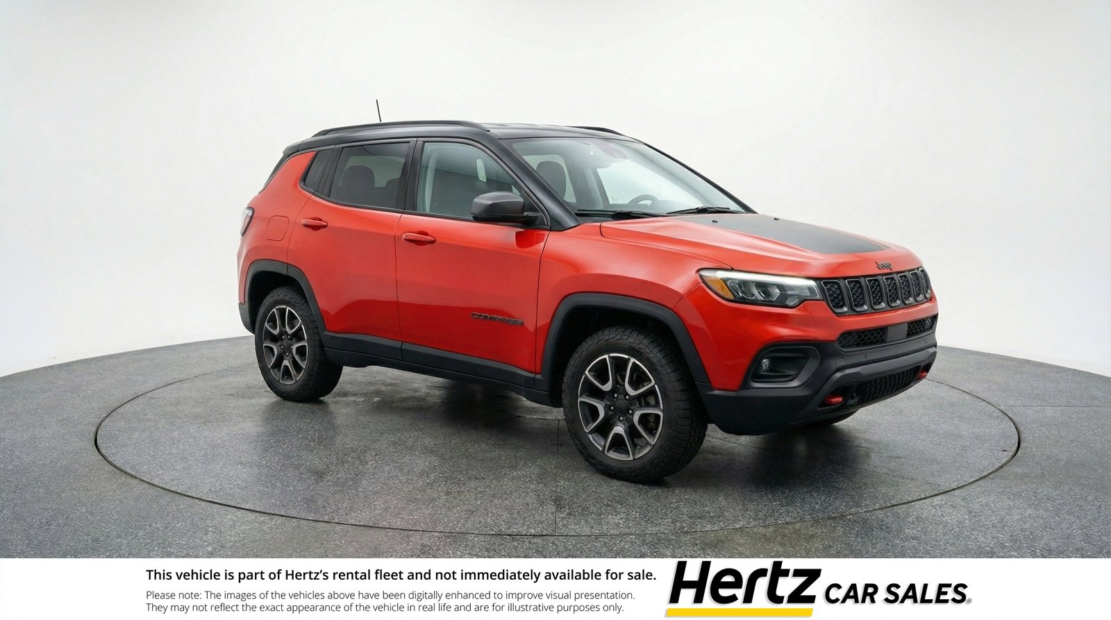 Used 2025 Jeep Compass Trailhawk AWD/4WD image 1