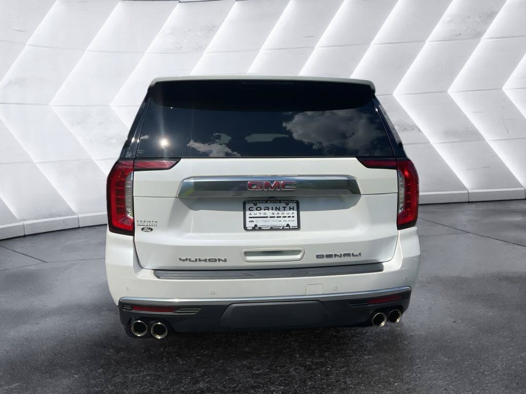 Used 2024 GMC Yukon Denali AWD/4WD image 6