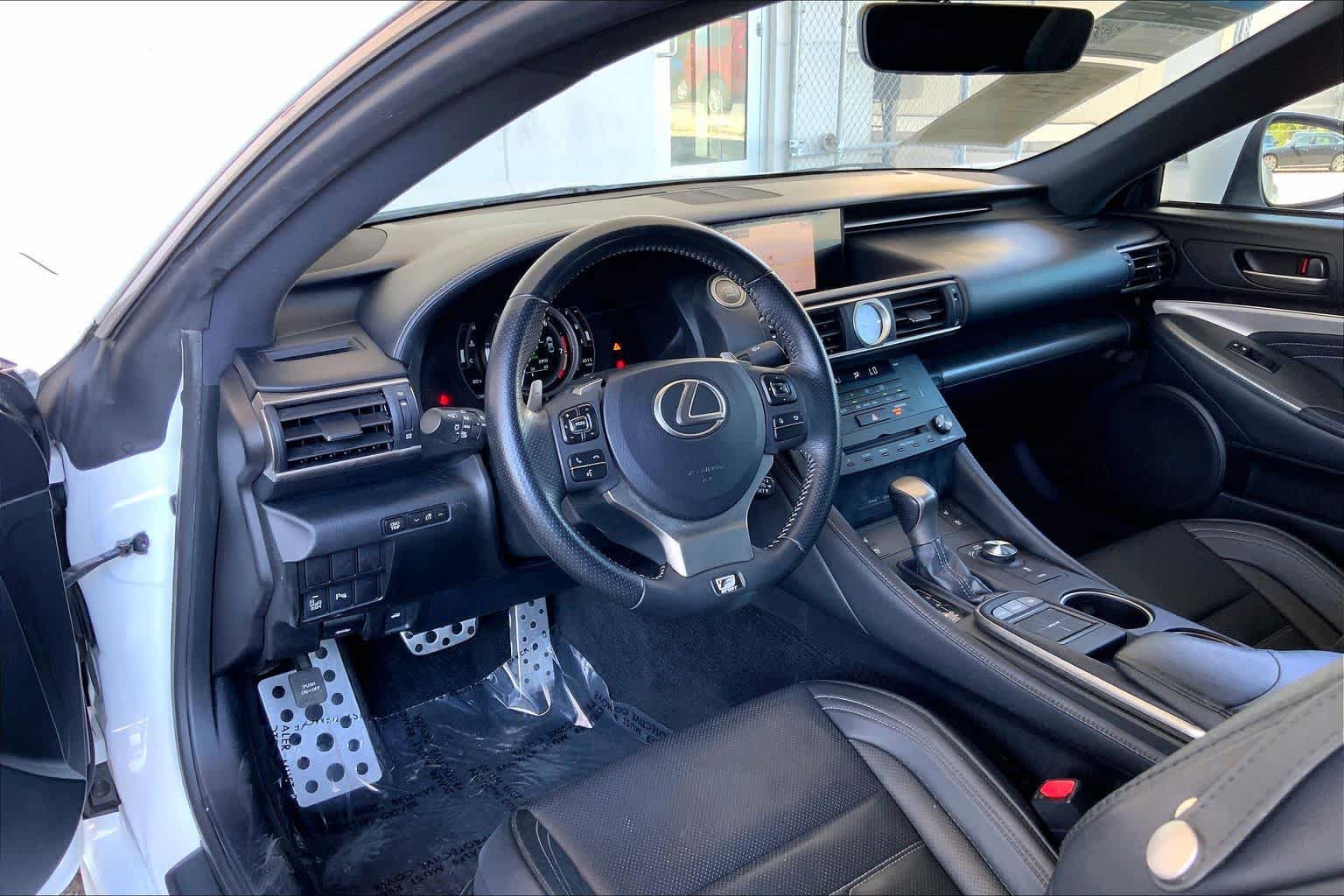Used 2015 Lexus RC 350 w/ F Sport w/Summer Tires RWD image 18