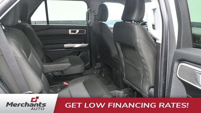 Used 2023 Ford Explorer XLT AWD/4WD image 11