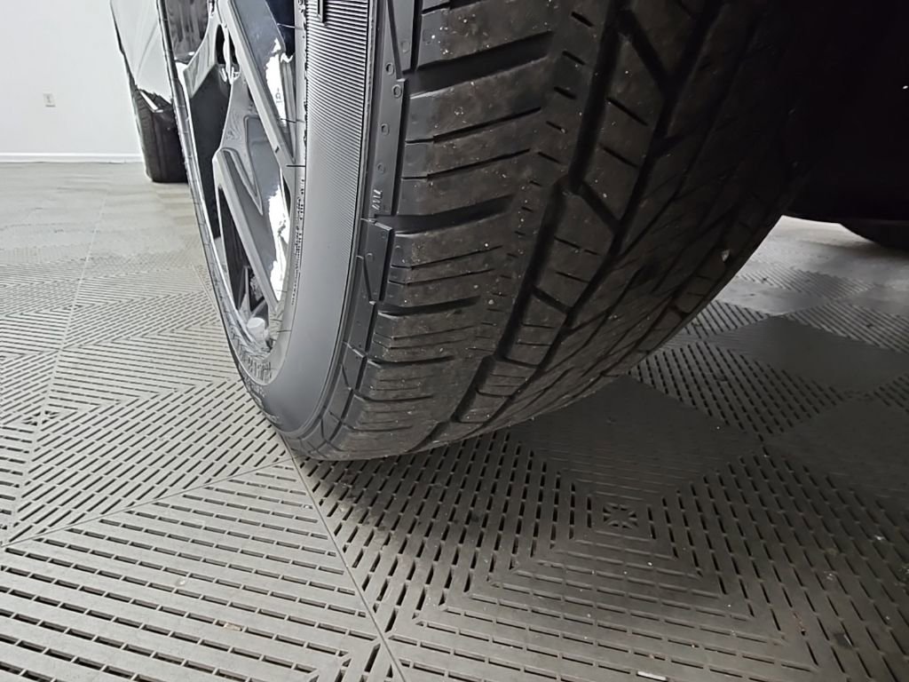 Used 2024 Chevrolet Traverse RS w/ LPO, Floor Liner Package image 52