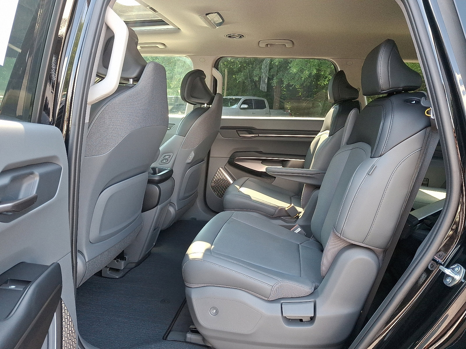 New 2026 Kia EV9 Light image 5