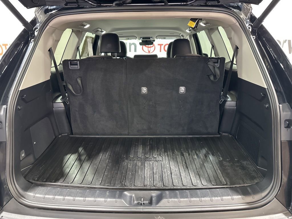 Used 2024 Toyota Grand Highlander Limited image 18