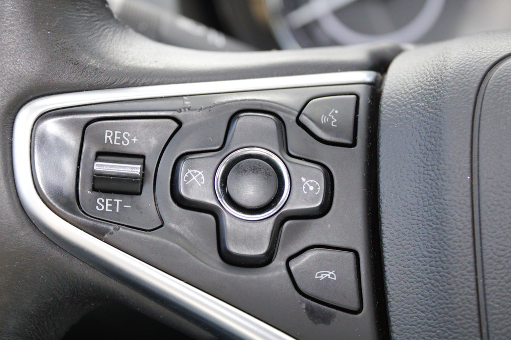 Used 2016 Buick Regal AWD image 16