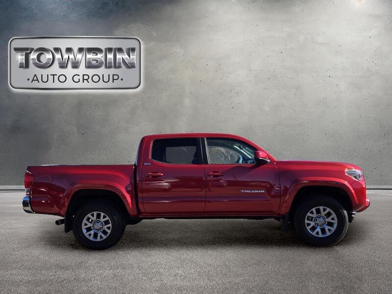 Used 2017 Toyota Tacoma SR5 RWD image 3