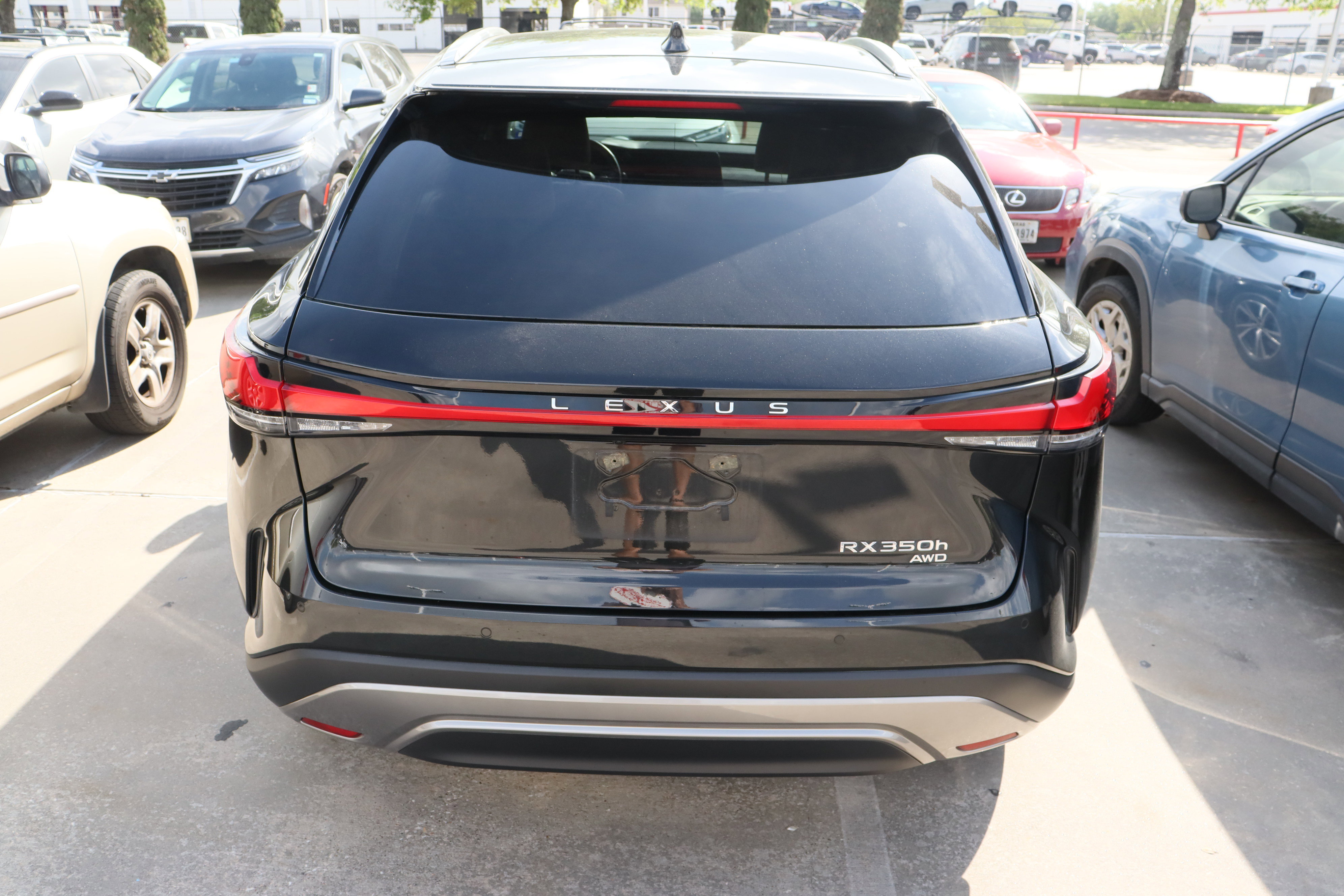 Used 2024 Lexus RX 350h w/ Convenience Package image 8