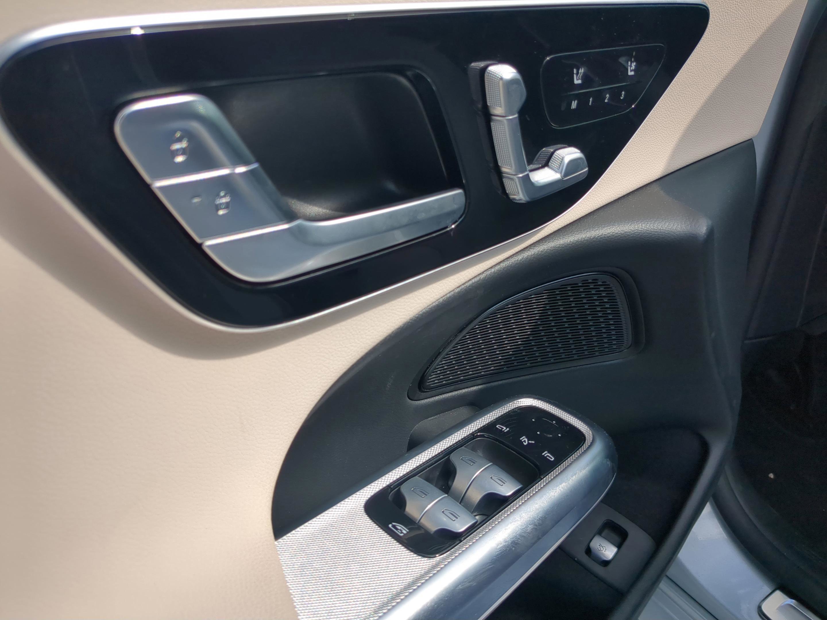 Certified 2025 Mercedes-Benz E 350 4MATIC Sedan image 25