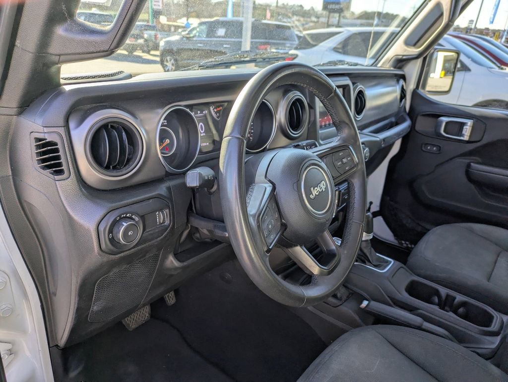 Used 2023 Jeep Wrangler Sport S image 15