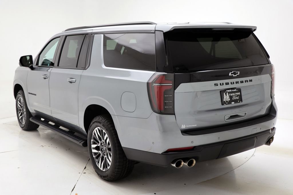 Used 2025 Chevrolet Suburban Z71 AWD/4WD image 7