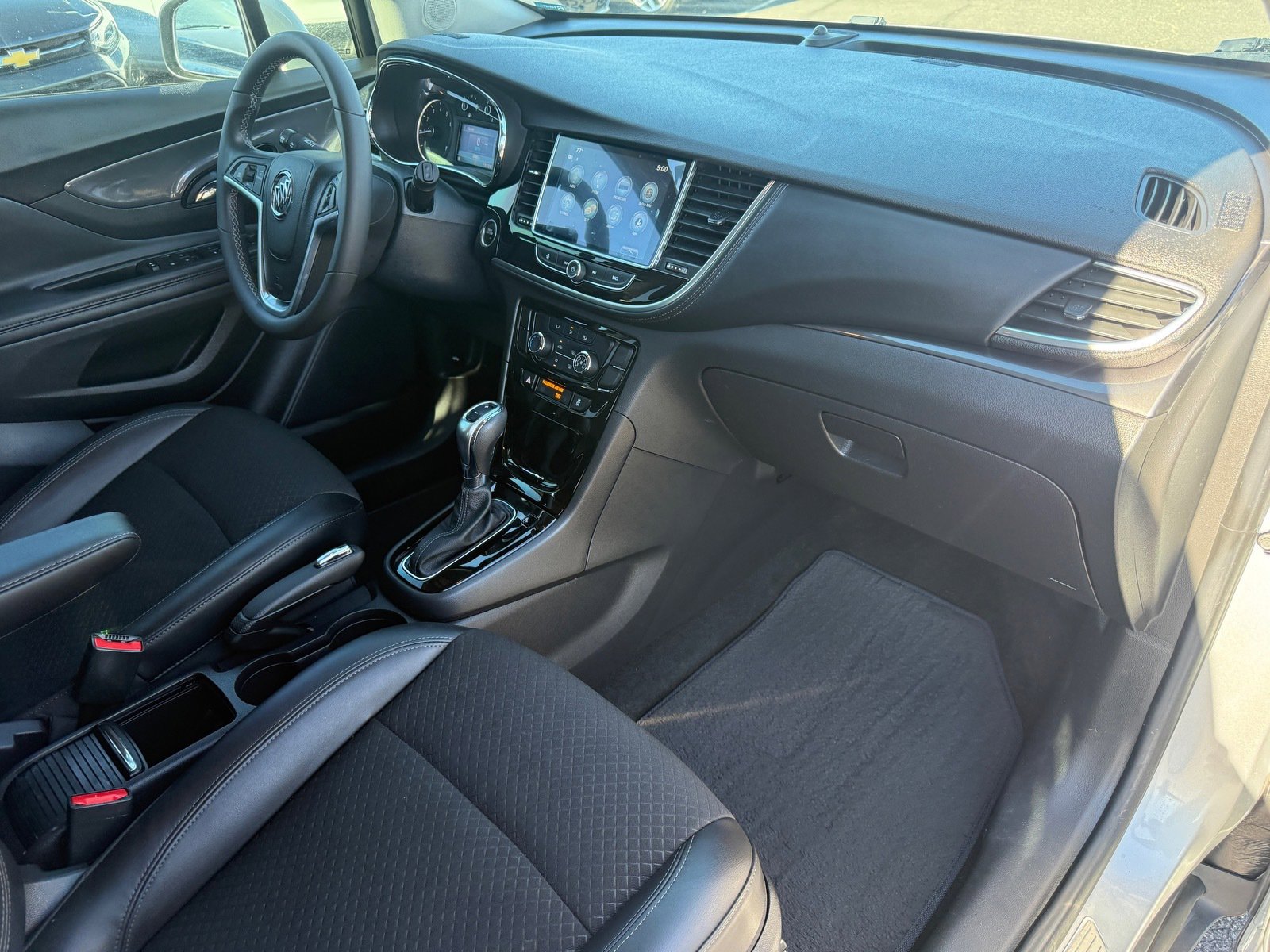 Used 2021 Buick Encore Preferred image 29