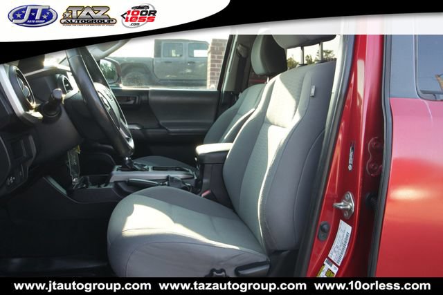 Used 2019 Toyota Tacoma SR5 AWD/4WD image 16