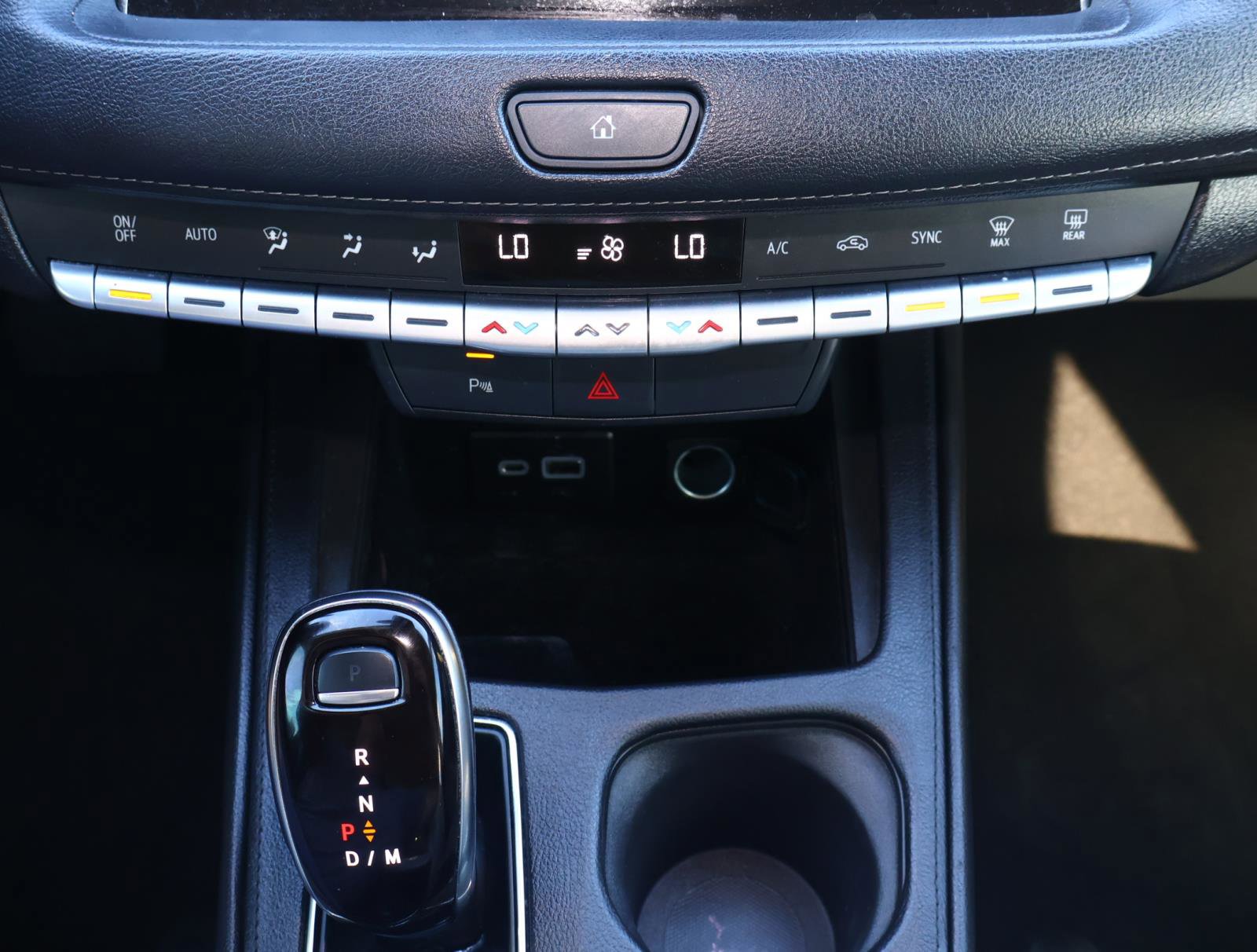 Used 2023 Cadillac XT4 Luxury image 29