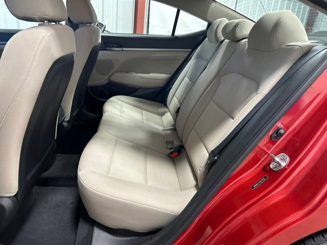 Used 2017 Hyundai Elantra SE FWD image 16