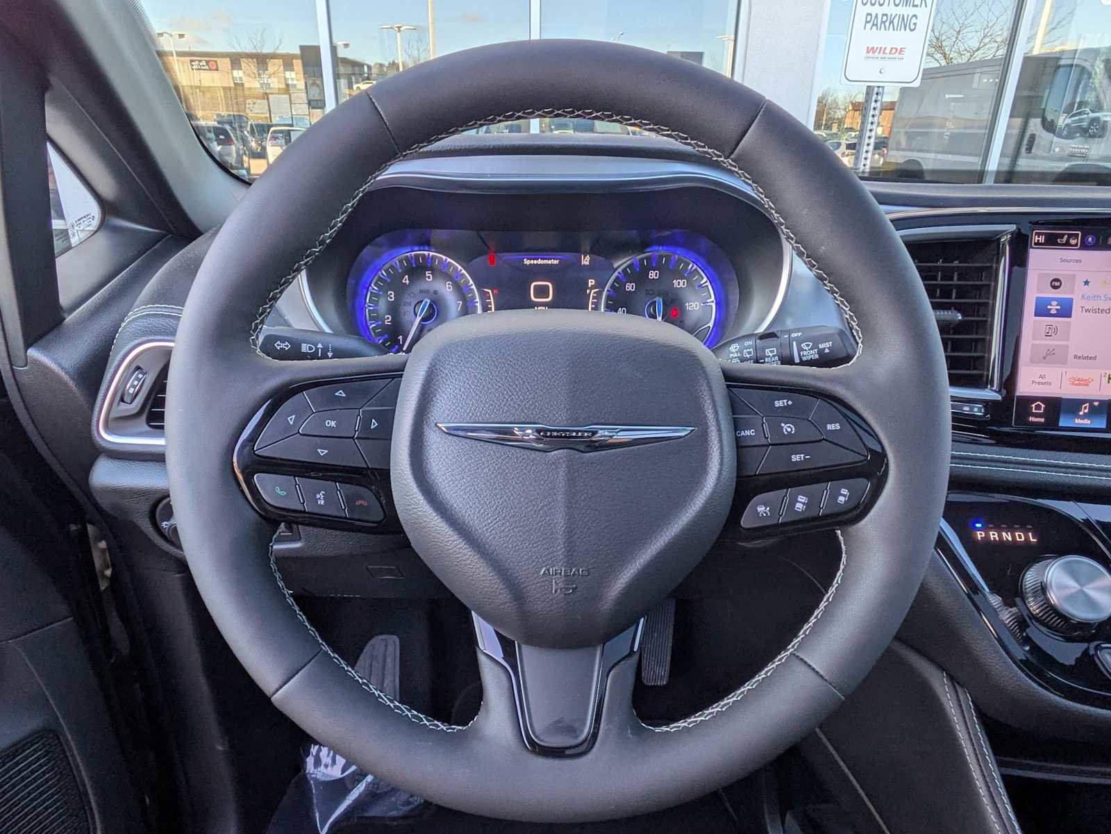 Used 2026 Chrysler Pacifica Limited w/ S Appearance Package image 19