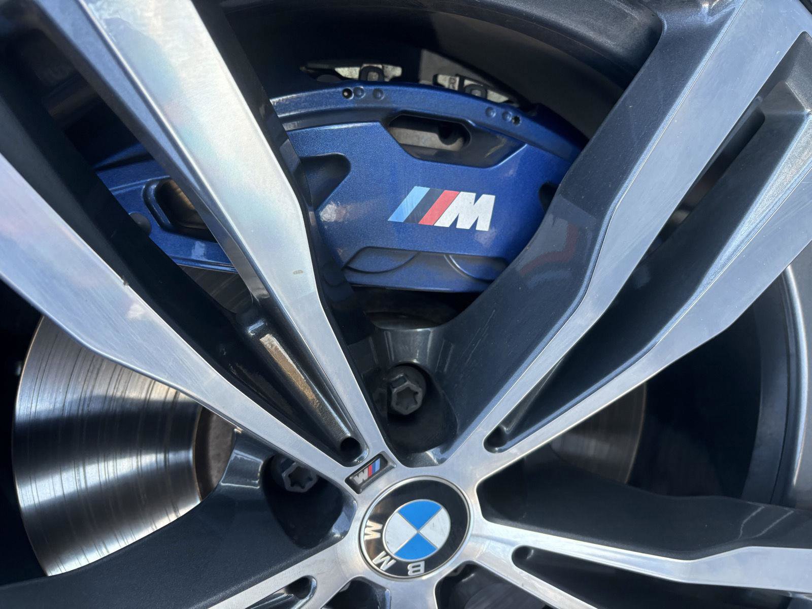 Used 2023 BMW X7 M60i w/ Executive Package image 17