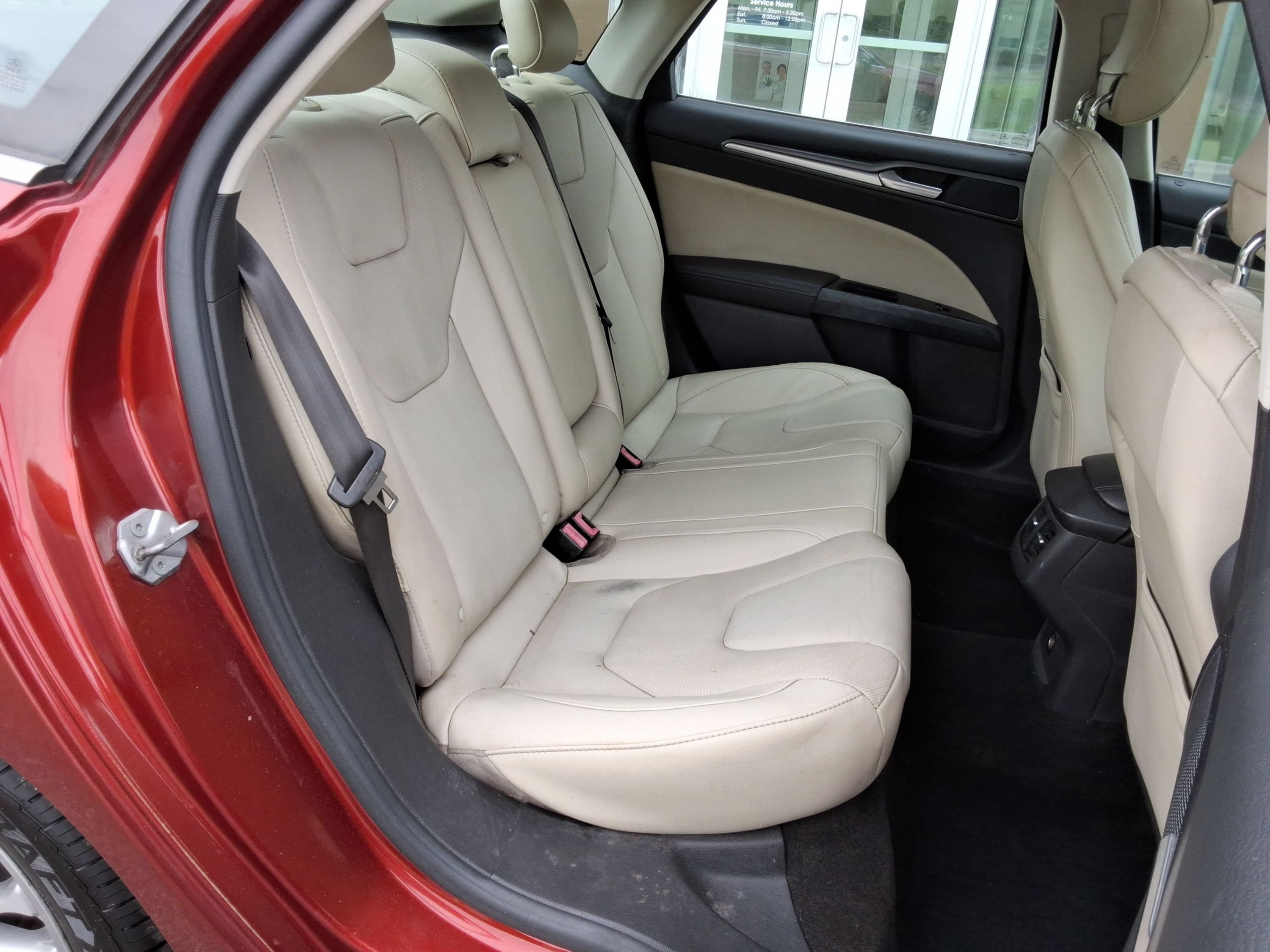 Used 2014 Ford Fusion Titanium FWD image 33