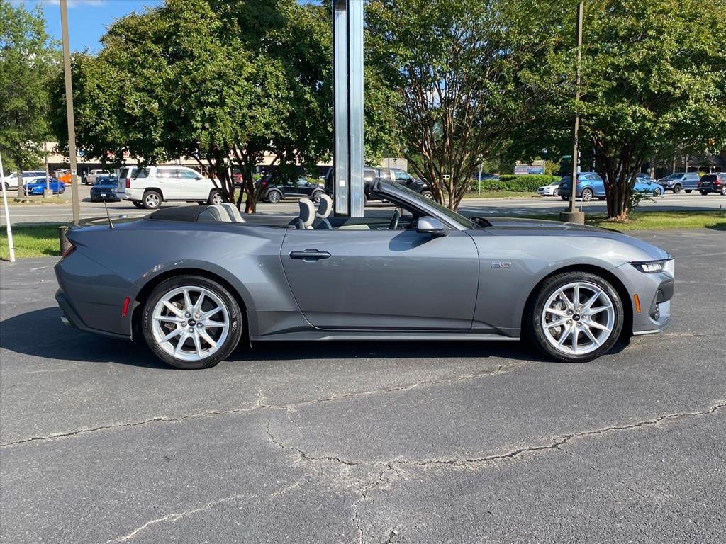 Used 2024 Ford Mustang GT Premium image 2