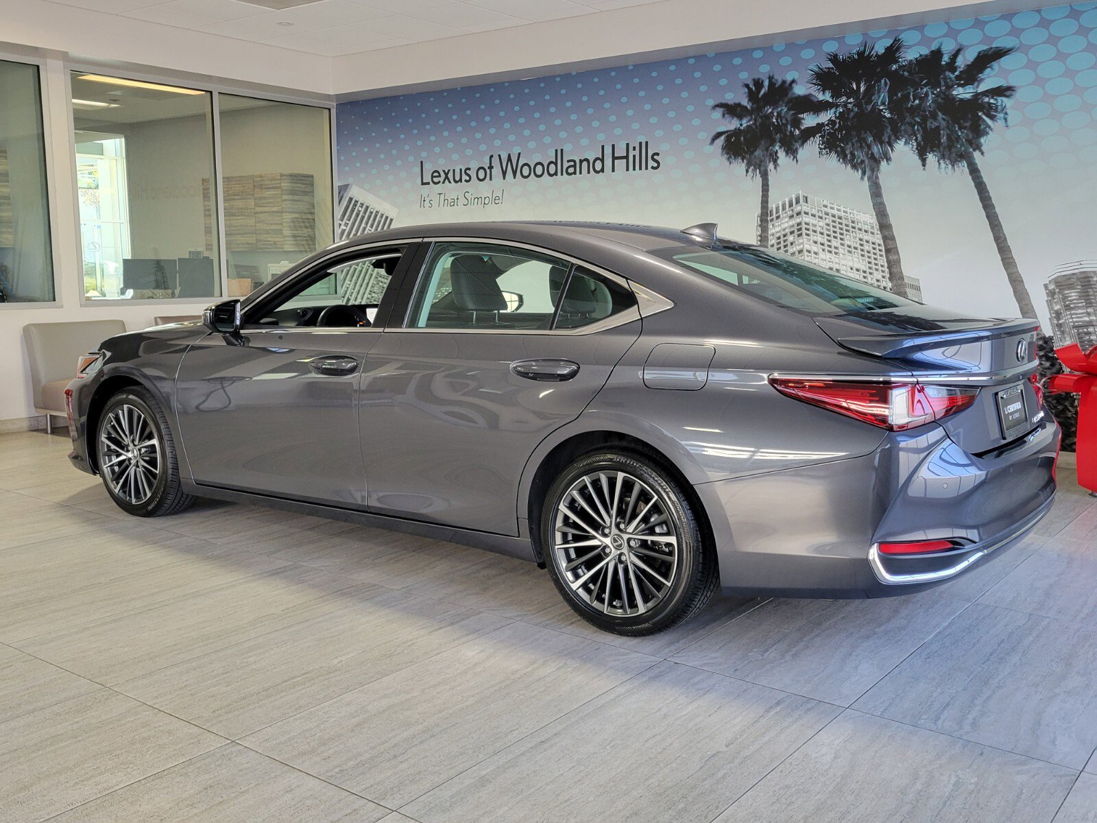 Certified 2023 Lexus ES 300h w/ Premium Package image 3