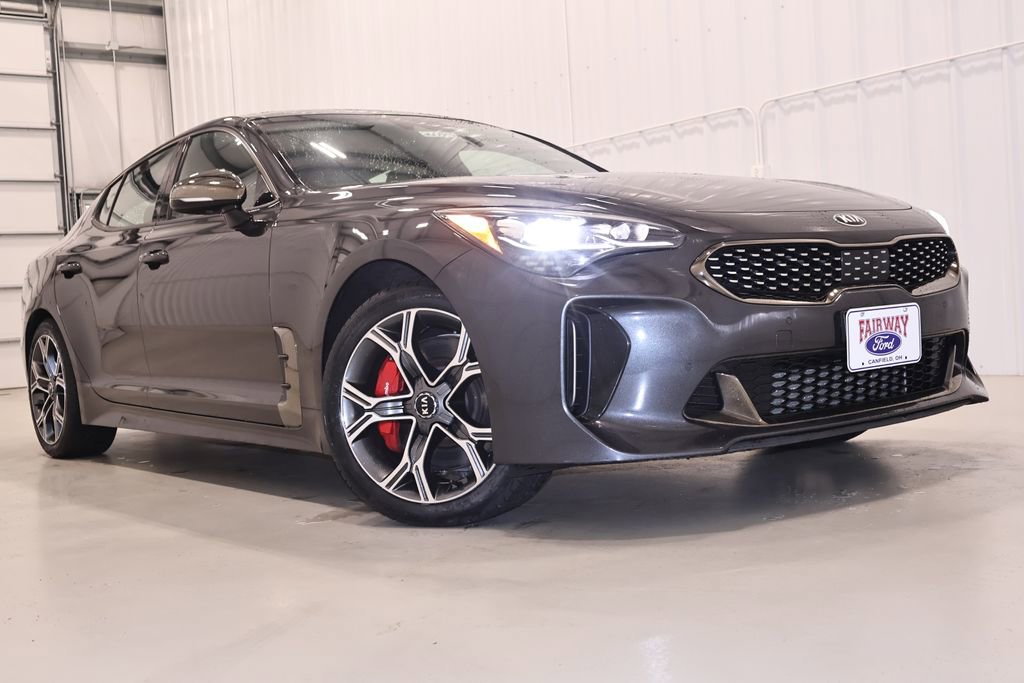 Used 2018 Kia Stinger GT1 AWD/4WD image 38