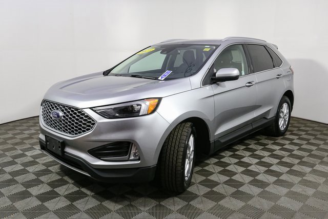 Used 2023 Ford Edge SEL w/ Convenience Package image 5