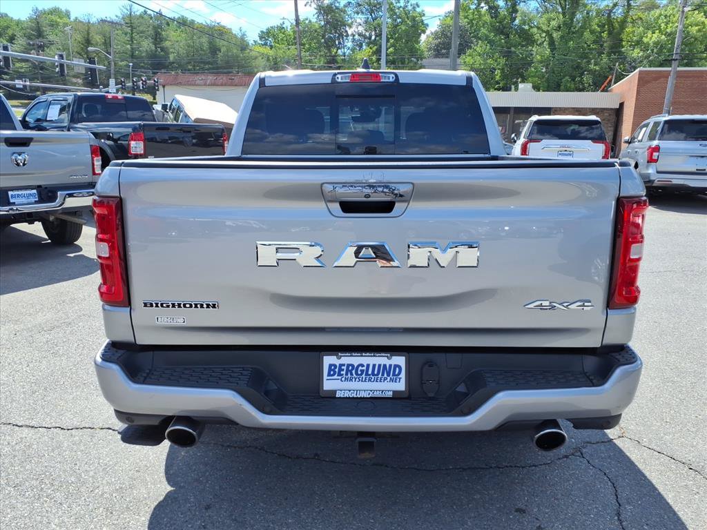 Used 2025 RAM 1500 Big Horn AWD/4WD image 5