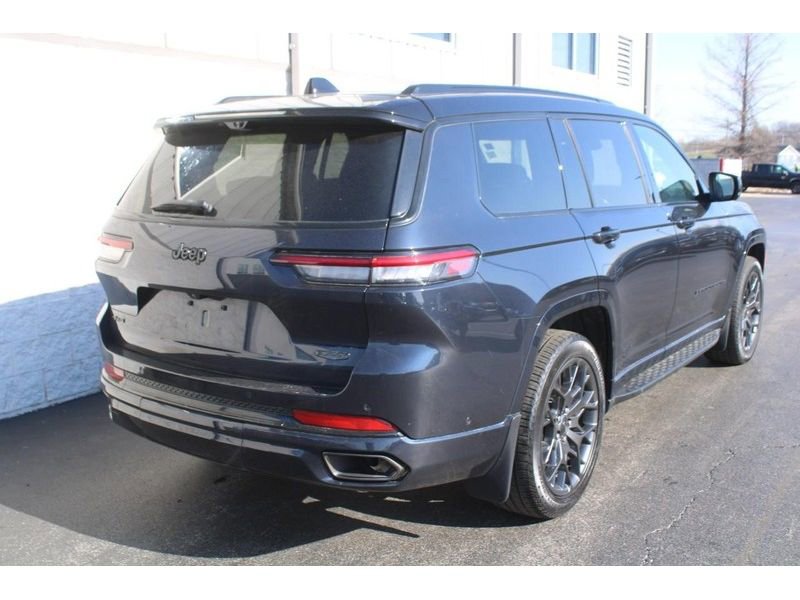 Used 2024 Jeep Grand Cherokee L Summit image 3