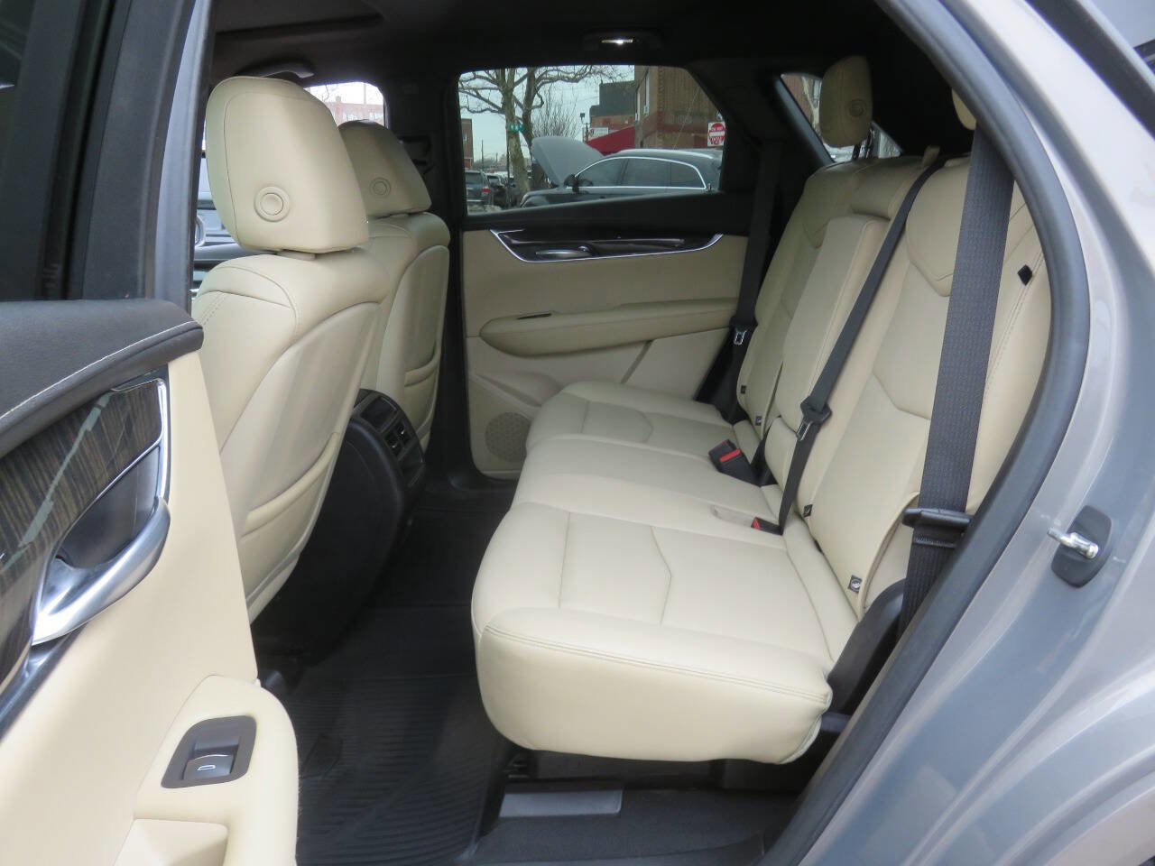 Used 2019 Cadillac XT5 AWD image 22