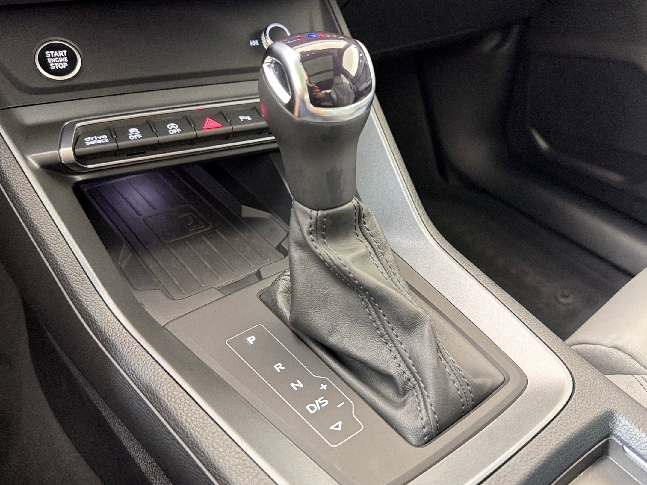 Certified 2025 Audi Q3 2.0T Premium w/ Convenience Package image 17