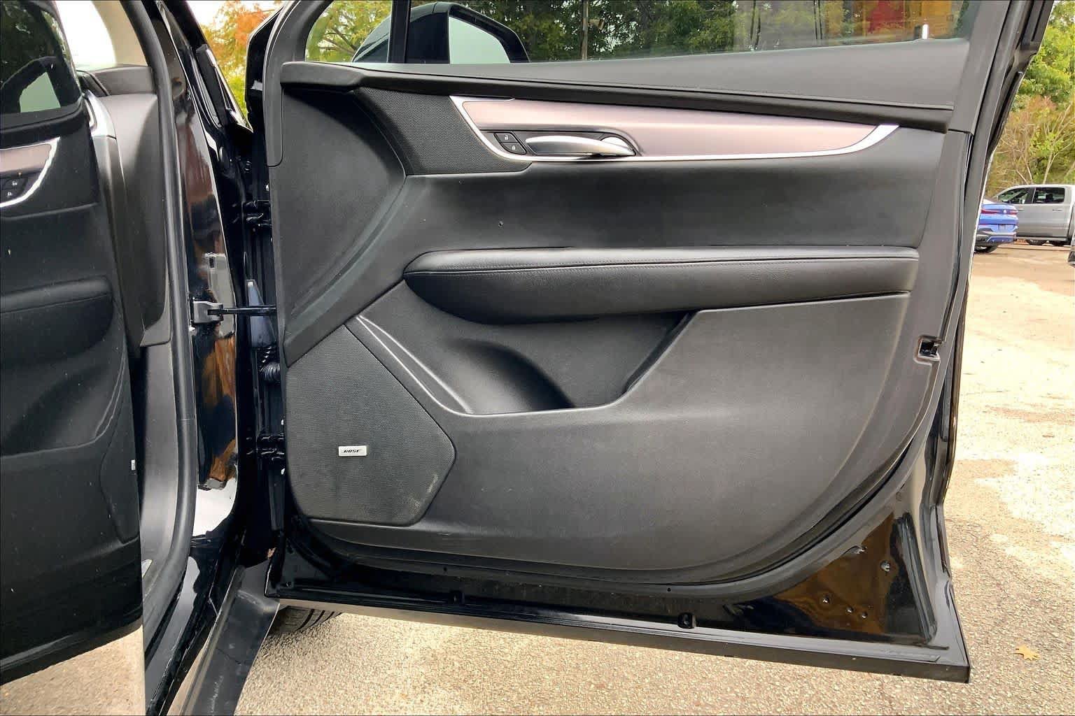 Used 2018 Cadillac XT5 Luxury w/ Driver Awareness Package FWD image 21
