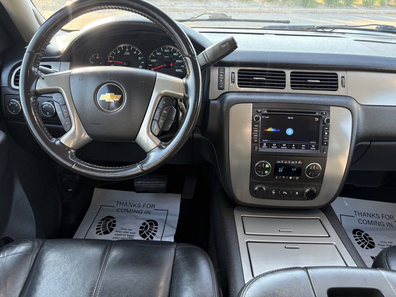 Used 2011 Chevrolet Avalanche LT w/ Suspension Package, Off-Road AWD/4WD image 22