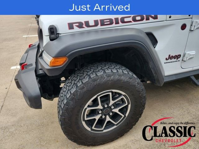 Used 2024 Jeep Wrangler Unlimited Rubicon w/ Convenience Group image 11