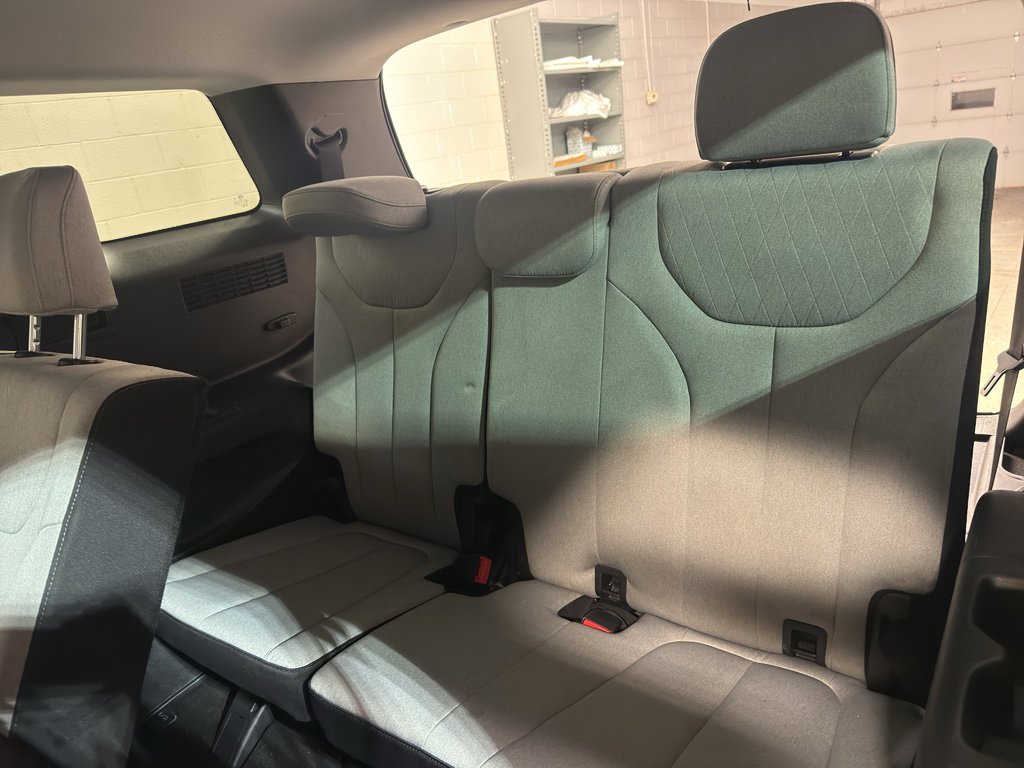 Used 2021 Hyundai Palisade SE w/ Winter Package image 31