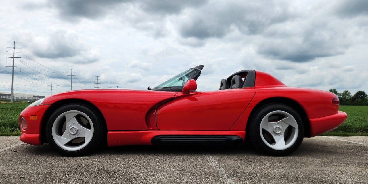Used 1994 Dodge Viper RT/10 RWD image 2