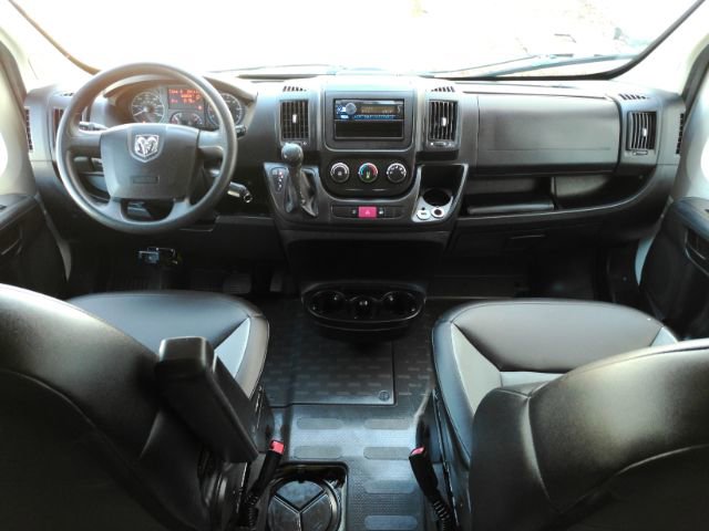 Used 2017 RAM ProMaster 2500 FWD image 3