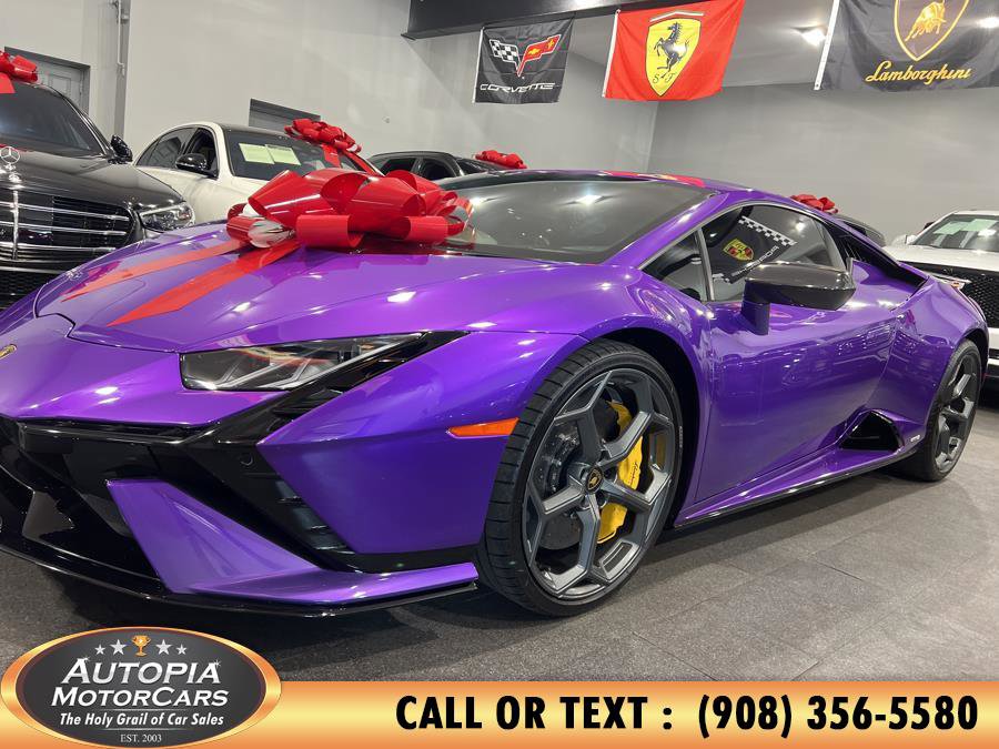 Used 2024 Lamborghini Huracan Tecnica image 2