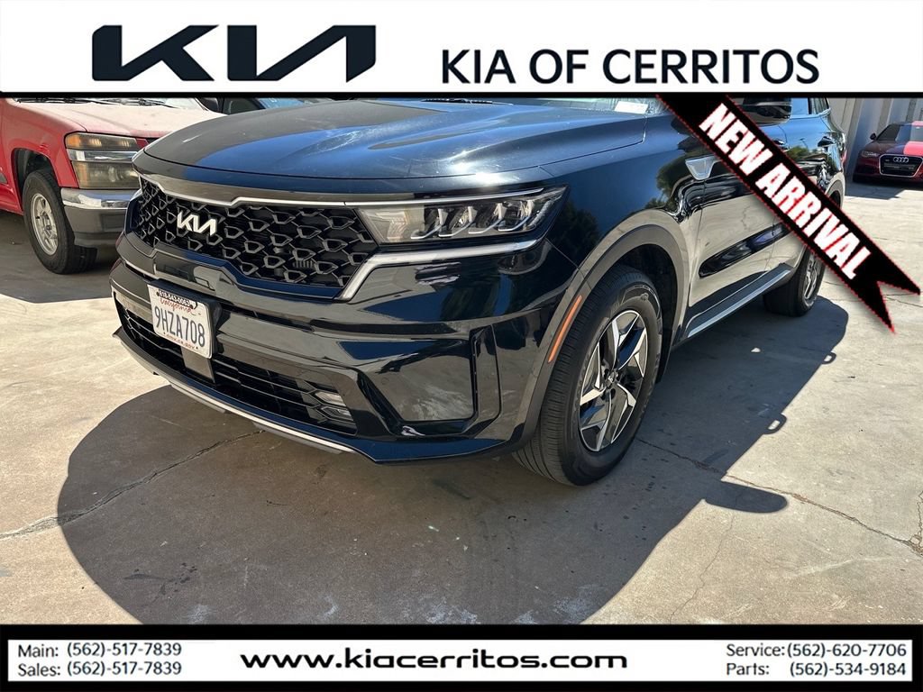 Certified 2023 Kia Sorento EX FWD image 1