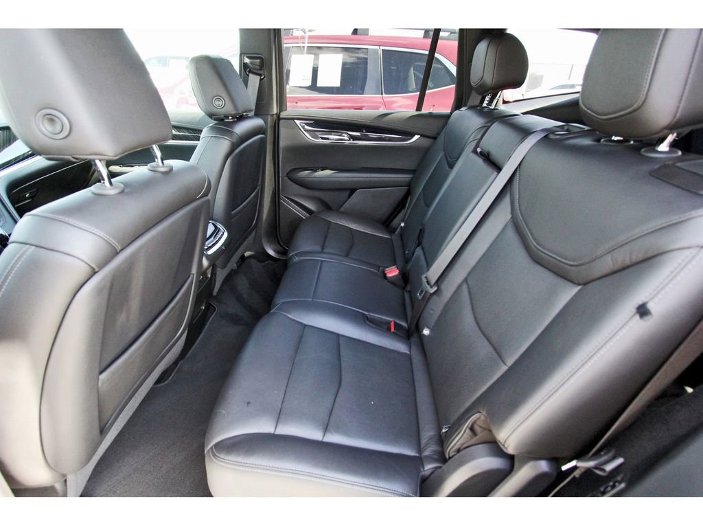 Used 2020 Cadillac XT6 Premium Luxury image 7