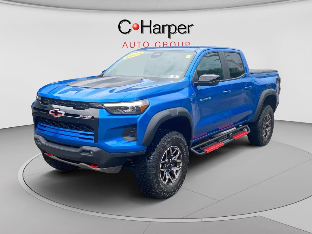Certified 2024 Chevrolet Colorado ZR2 w/ Safety Package AWD/4WD image 7