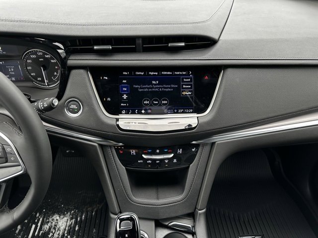 New 2025 Cadillac XT5 Luxury w/ LPO, Floor Liner Package image 7