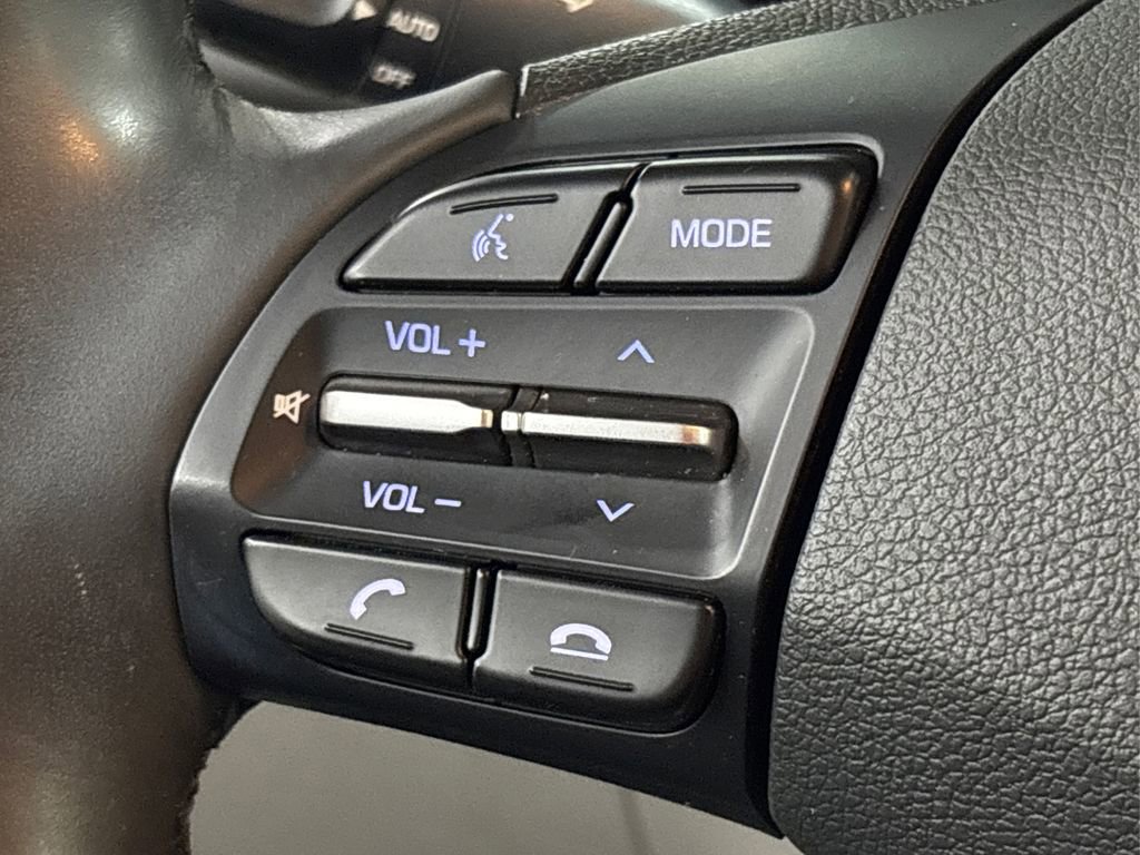 Used 2019 Hyundai Elantra Limited image 30